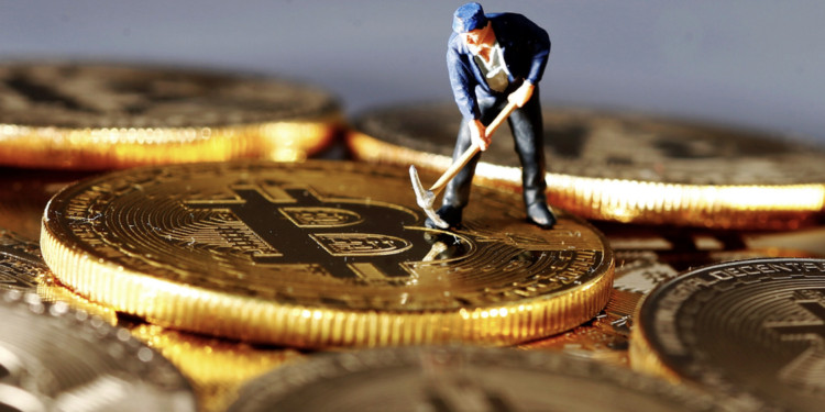 比特币回升至104000美元24小时跌幅达到125%